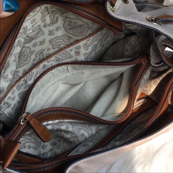 Simply Noelle Hobo Style Satchel - Picture 5 of 16